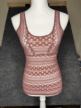Whimsical Sheer Lacy Floral Sleeveless Top Crochet Style Stretchy Pink Small